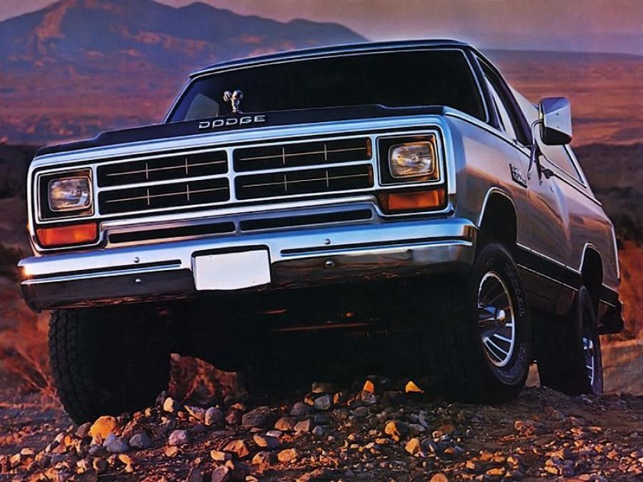  Dodge Ramcharger 1987 года  (фото 2 из 2)